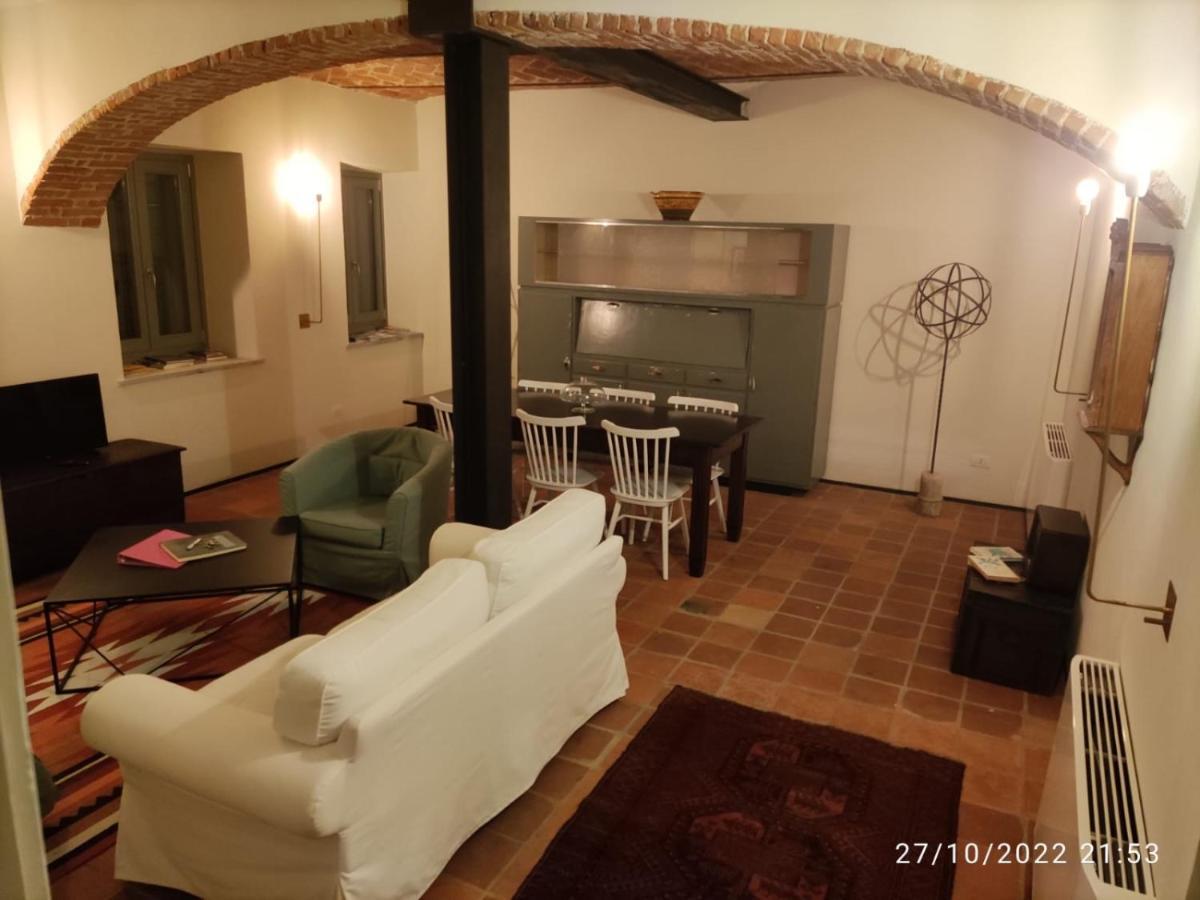 Appartamenti presso Cascina La Melagrana Costigliole d'Asti Esterno foto