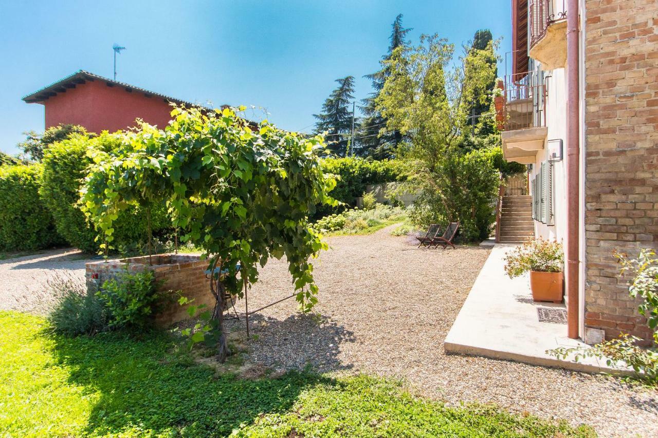 Appartamenti presso Cascina La Melagrana Costigliole d'Asti Esterno foto