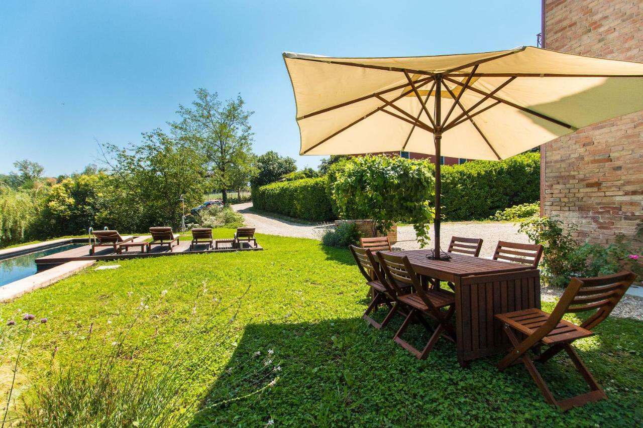 Appartamenti presso Cascina La Melagrana Costigliole d'Asti Esterno foto