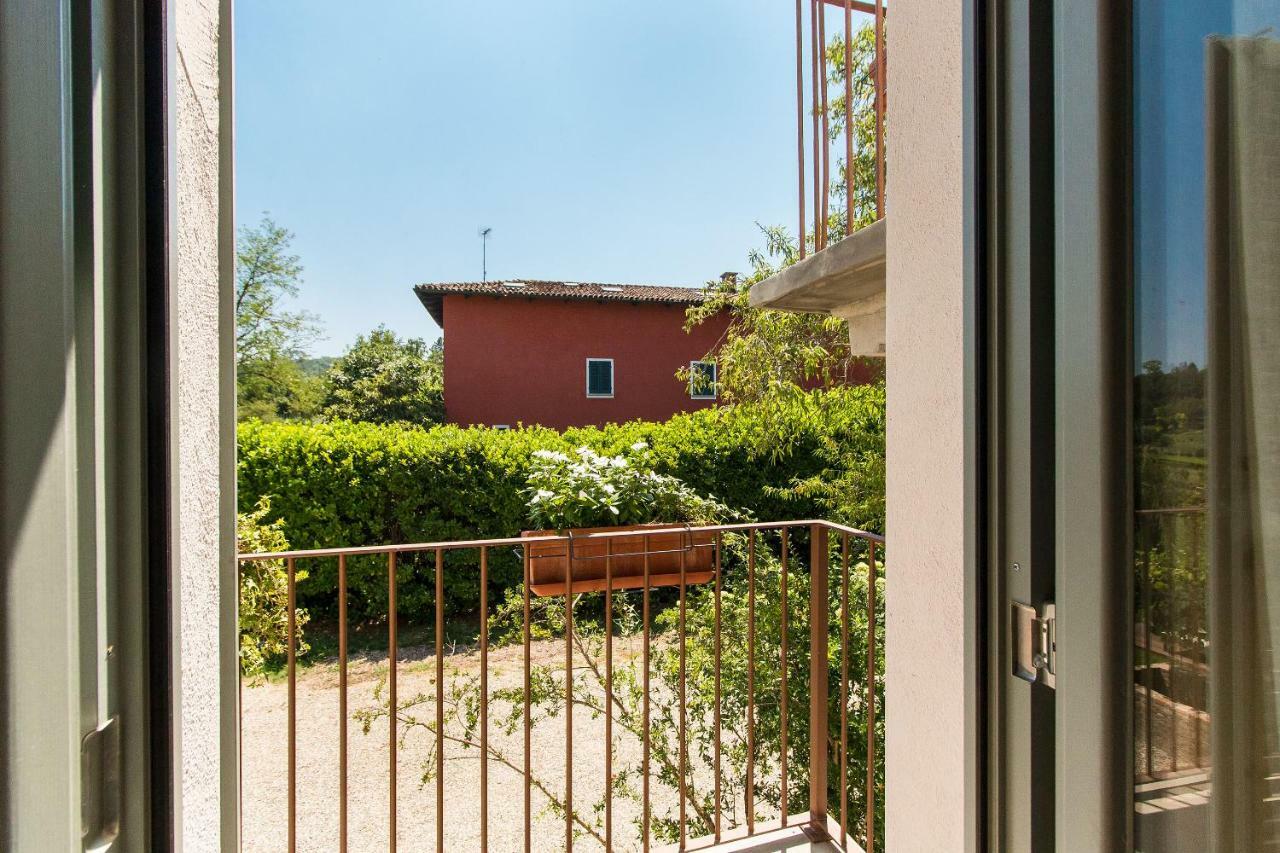 Appartamenti presso Cascina La Melagrana Costigliole d'Asti Esterno foto